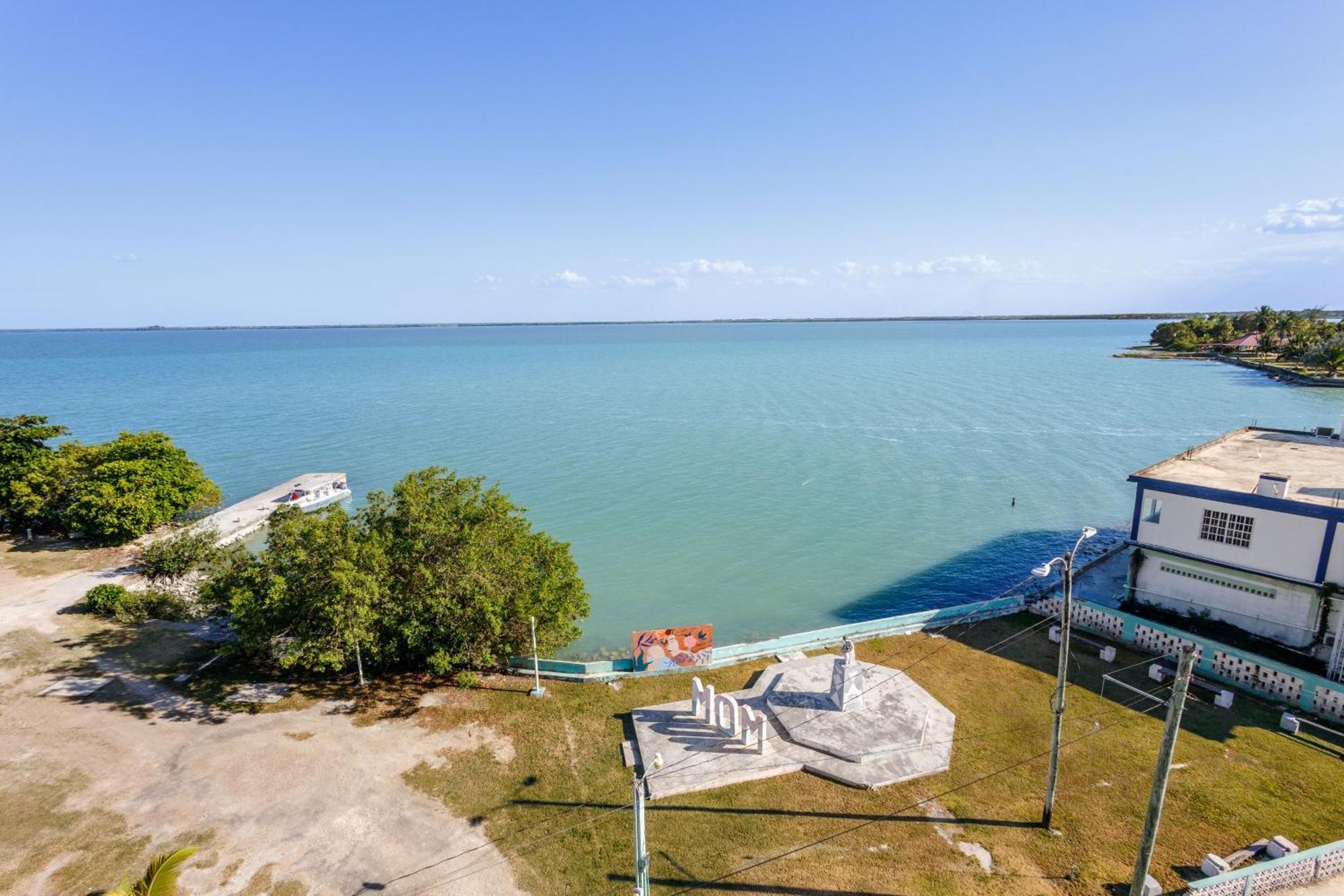 Mirador Hotel Corozal Exterior photo